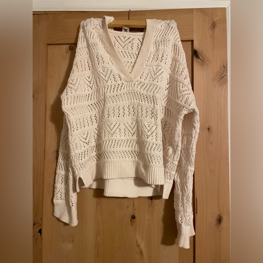 ✨ LOFT Beach Open-Knit Hooded Sweater – Size S ✨